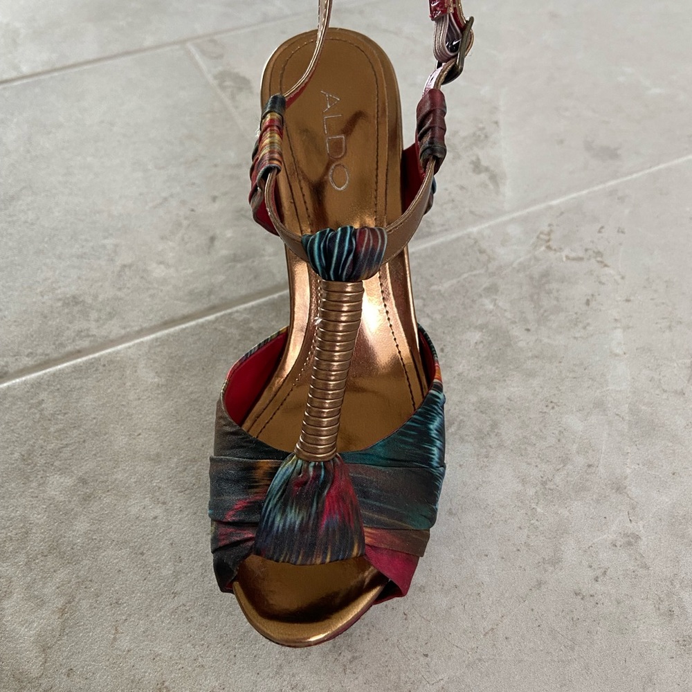 Gold metallic multi-colour Aldo heels.Size 6 (36).